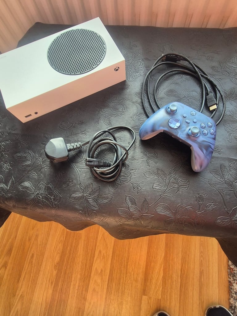 XBOX SERIES S 500GB EXCELLENT 