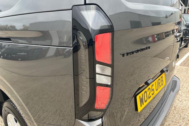 2025 Ford Transit Custom 2.5 PHEV 232ps H1 Double Cab Van Limited Auto PANEL VAN PETROL/ELECTRIC ...