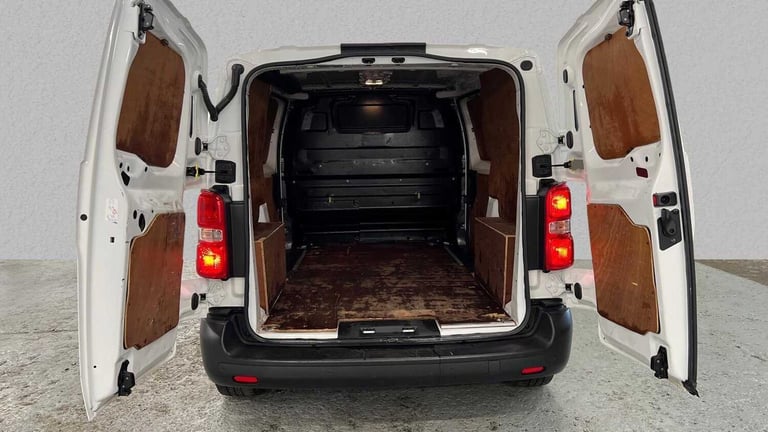  Citroen Dispatch 1000 1.5 BlueHDi 100 Van Enterprise Pro Van Diesel Manual