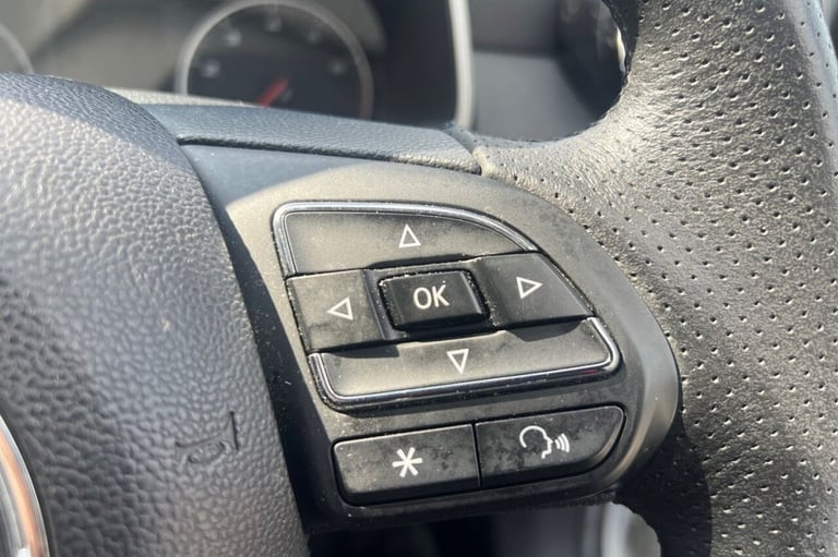 2020 20 MG MG ZS 1.5 VTI-TECH EXCLUSIVE SUV 5DR PETROL MANUAL EURO 6 (S/S) (106 