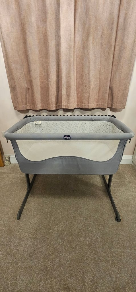 image for Chicco next to me Baby Cot Cribb