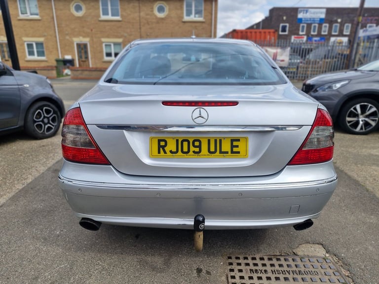 2009 Mercedes-Benz E-Class 3.0L E320 CDI AvantGarde Auto Saloon 4dr Diesel Automatic Euro 4 (221 ...