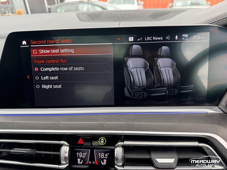 2022 BMW X7 4.4 M50i V8 Dark Shadow Edition SUV 5dr Petrol Auto xDrive Euro 6 (s/s) (53 ESTATE Pe...