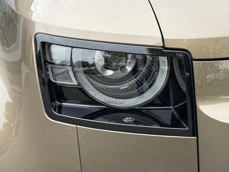 2022 Land Rover Defender 110 2.0 P400e 15.4kWh X-Dynamic HSE SUV 5dr Petrol Plug-in Hybrid Auto 4...