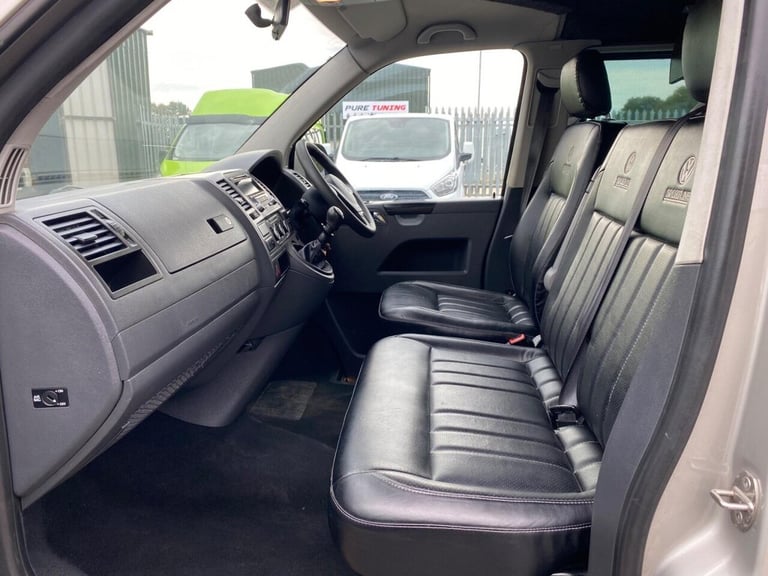 2012 Volkswagen Transporter Shuttle 2.0 TDI 140PS SE Minibus MPV DIESEL Manual