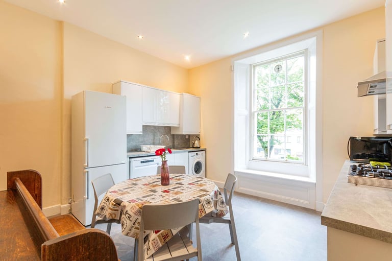 Beautiful, 4 bedroom, 5 person, 1st floor, HMO flat in Newington – available NOW 