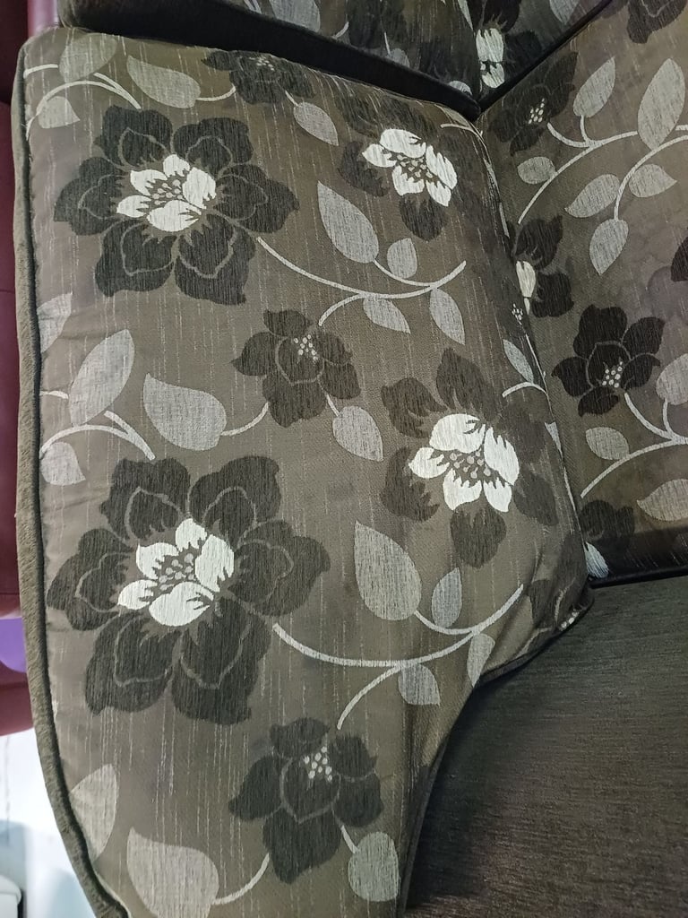 Brown floral three piece suite 