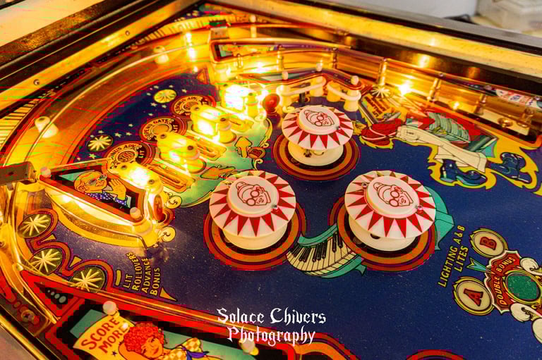 Elton John Arcade pinball machine Captain Fantastic KEN RUSSELL signed  