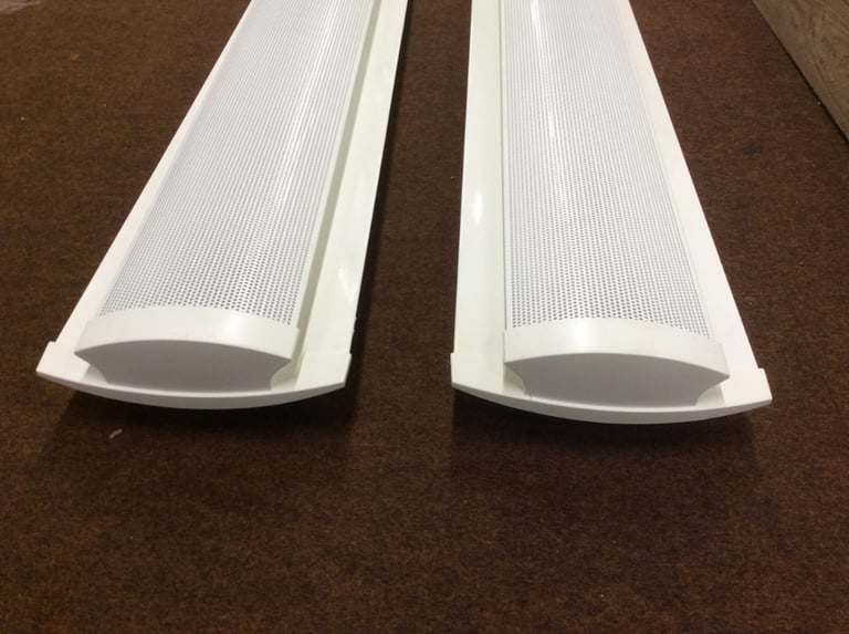 2x 4' Twin Daylight White Metal Striplights, Office/Retail/Garage Lights