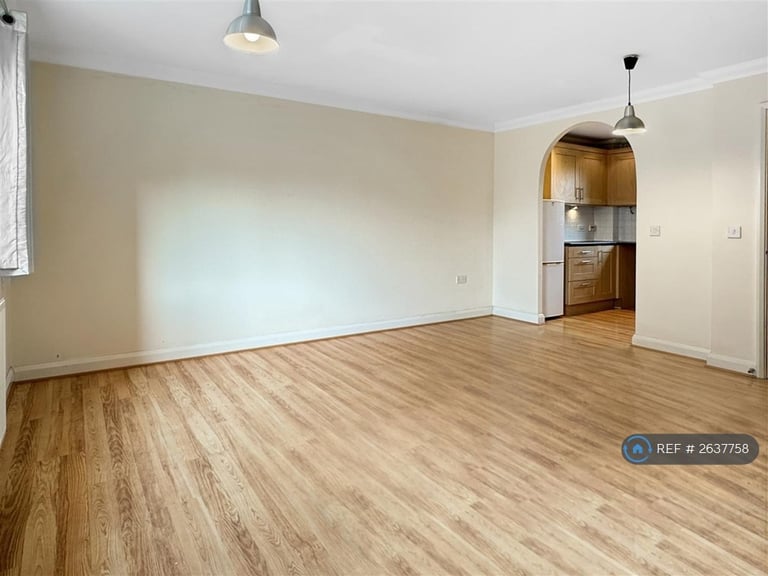 2 bedroom flat in Ainsworth Place, Cambridge, CB1 (2 bed) (#2637758)