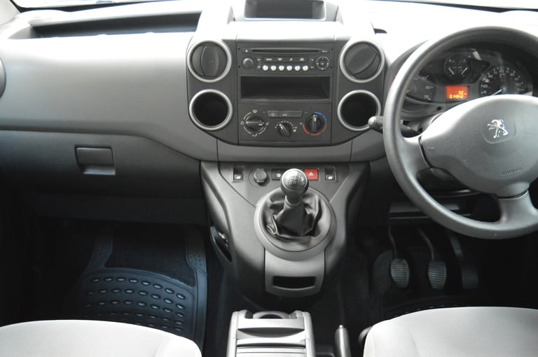 2016 Peugeot Partner 850 1.6 HDi 92 Professional ONLY 5000 MILES Van  Diesel Manual