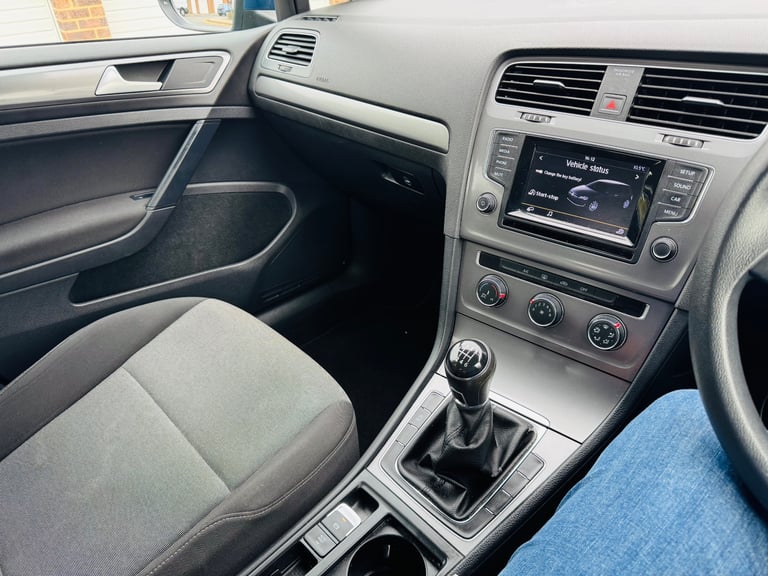 Volkswagen, GOLF, Hatchback, 2014, Manual, 1197 (cc), 5 doors