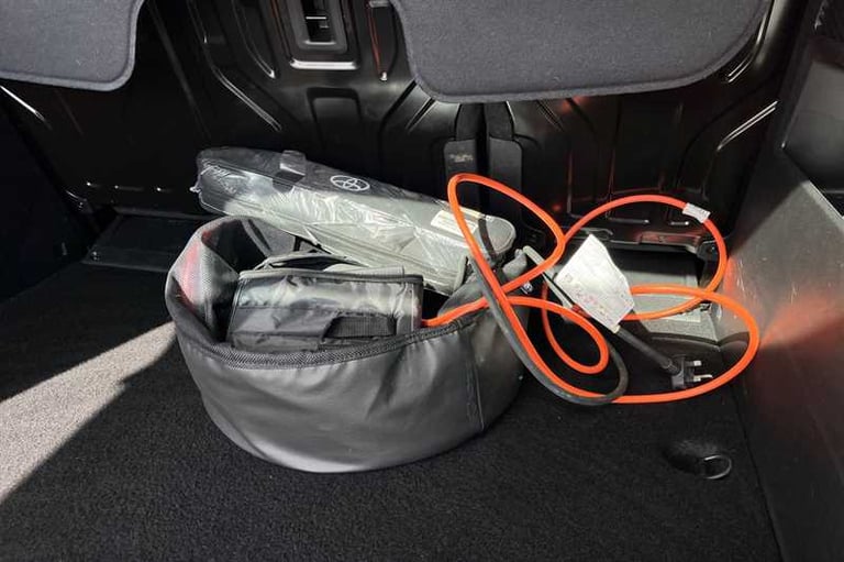 2025 Toyota PROACE CITY Verso 100kW Shuttle Long 50kWh 5dr Auto MPV ELECTRIC Automatic