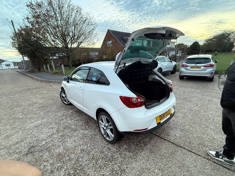 Seat, IBIZA, Hatchback, 2011, Manual, 1598 (cc), 3 doors