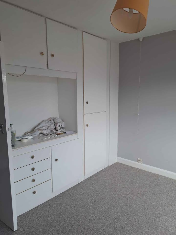 3 beds 1 bathroom – House