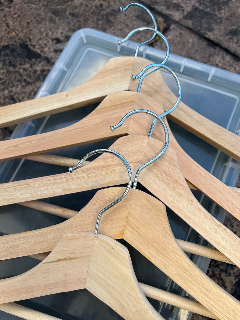 Natural wooden hangers 