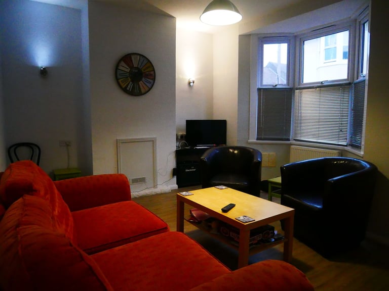 Beautifully Presented 4 Bedroom House