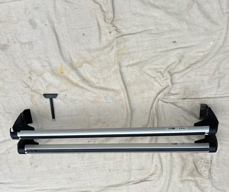 Genuine Audi A6 roof bars.  Ref: 4F0 071 126