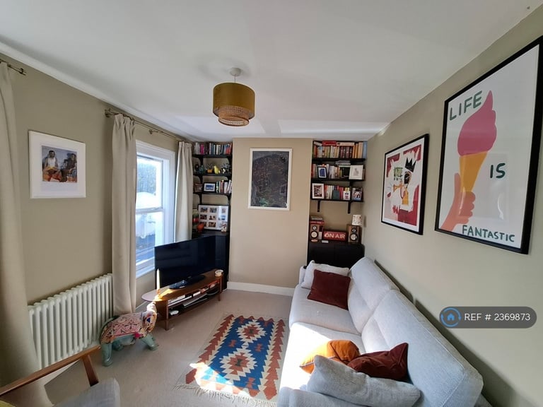 1 bedroom flat in Norman Road, London, E11 (1 bed) (#2369873)