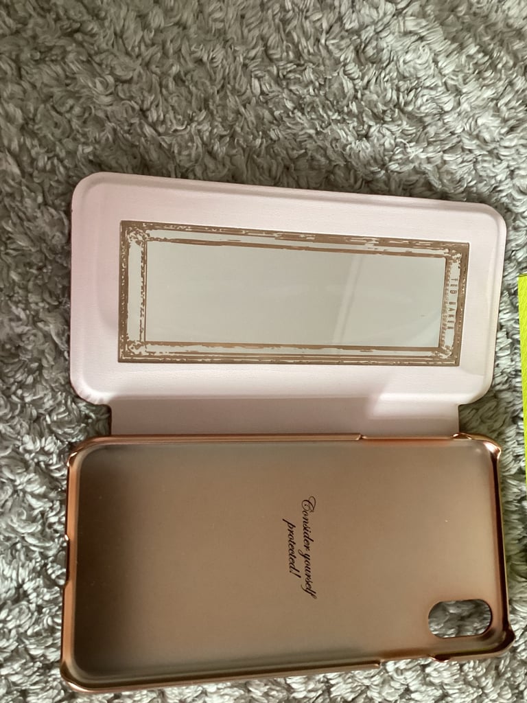 Torro Pro Leather Case - Excellent Condition Ted Baker apple I phone case 