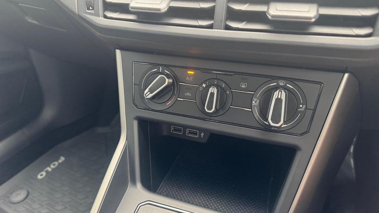 VOLKSWAGEN POLO 1.0 TSI SE Euro 6 (s/s) 5dr 2018
