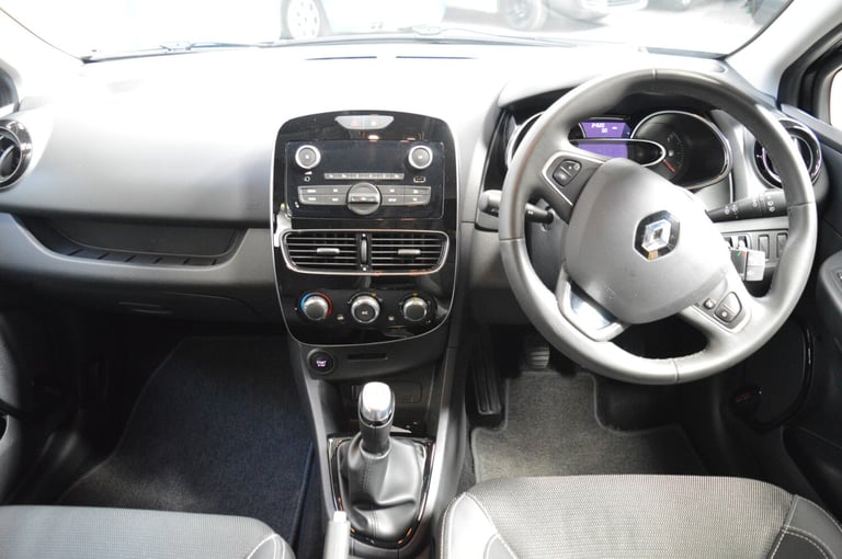 2025 Renault Clio 1.5 dCi 90 Play 5dr Hatchback DIESEL Manual
