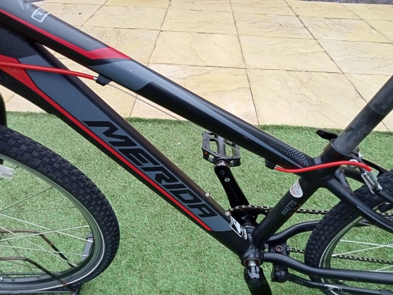 Merida Matts Junior 24 inch wheels Hybrid Mountain Bike.