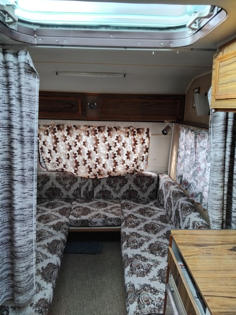 1998 caravan for sale 