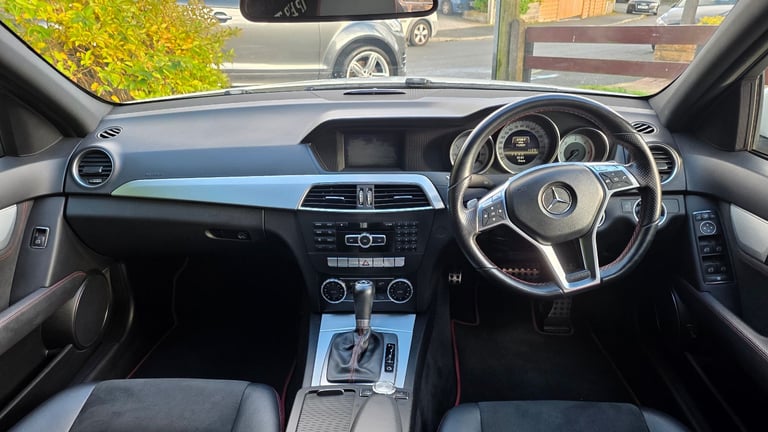 Mercedes-Benz, C CLASS, Saloon, 2013, Semi-Auto, 2143 (cc), 4 doors