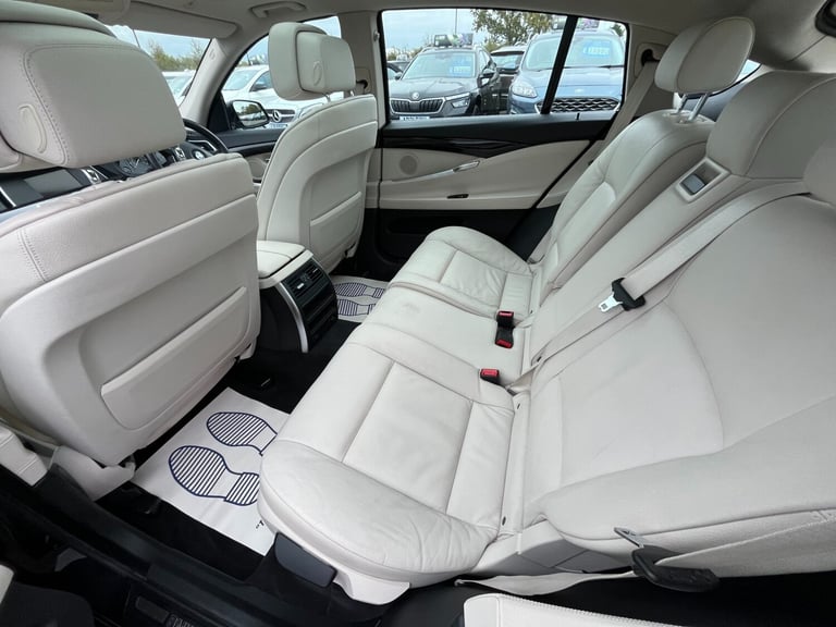 2013 BMW 5 Series 520d SE 5dr Step Auto [Business Media] HATCHBACK Diesel Automatic