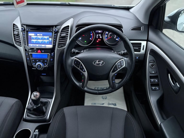 2012 Hyundai i30 1.6 CRDi [128] Blue Drive Style Nav 5dr HATCHBACK DIESEL Manual