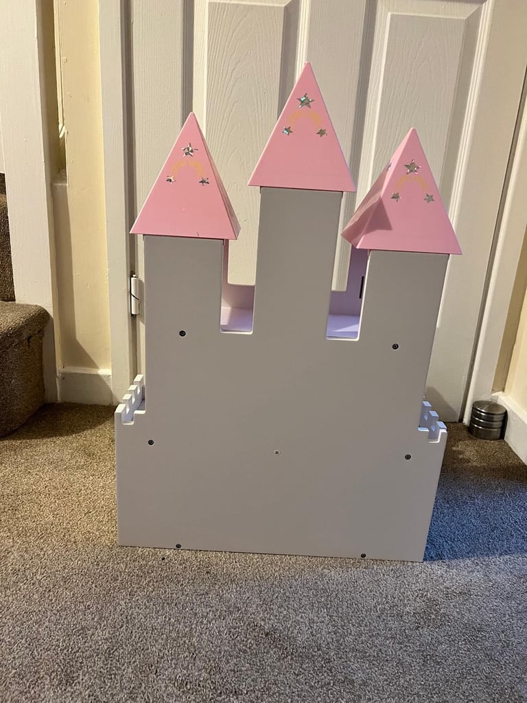 Kids wooden play castle