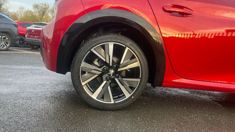 2022 Peugeot 208 1.2 PureTech 100 GT 5dr Petrol Hatchback Hatchback Petrol Manual