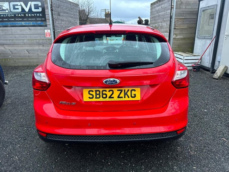 2012 Ford Focus 1.6 Zetec 5dr HATCHBACK Petrol Manual