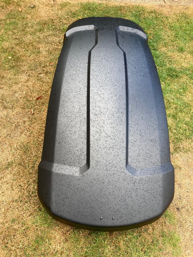Thule Force XT Medium top box