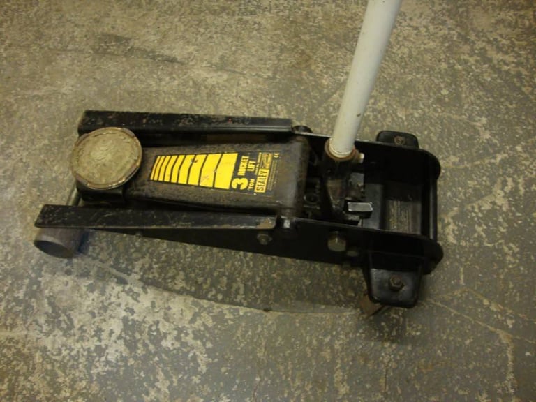 Sealey Rocket lift 3 Tonne Car / Van Trolley Jack Heavy Duty *Needs Slight Attention*