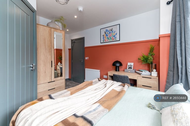 1 bedroom in Station Road, Reddish, Stockport, SK5 (#2650444)