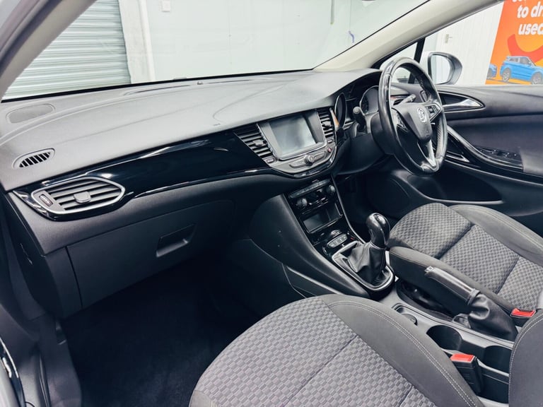 2018 Vauxhall Astra 1.6 CDTi BlueInjection SRi Euro 6 (s/s) 5dr HATCHBACK Diesel Manual