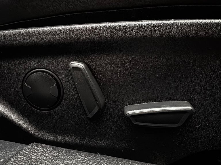 2020 Ford Focus 1.5T EcoBoost Vignale Auto Euro 6 (s/s) 5dr HATCHBACK Petrol Automatic