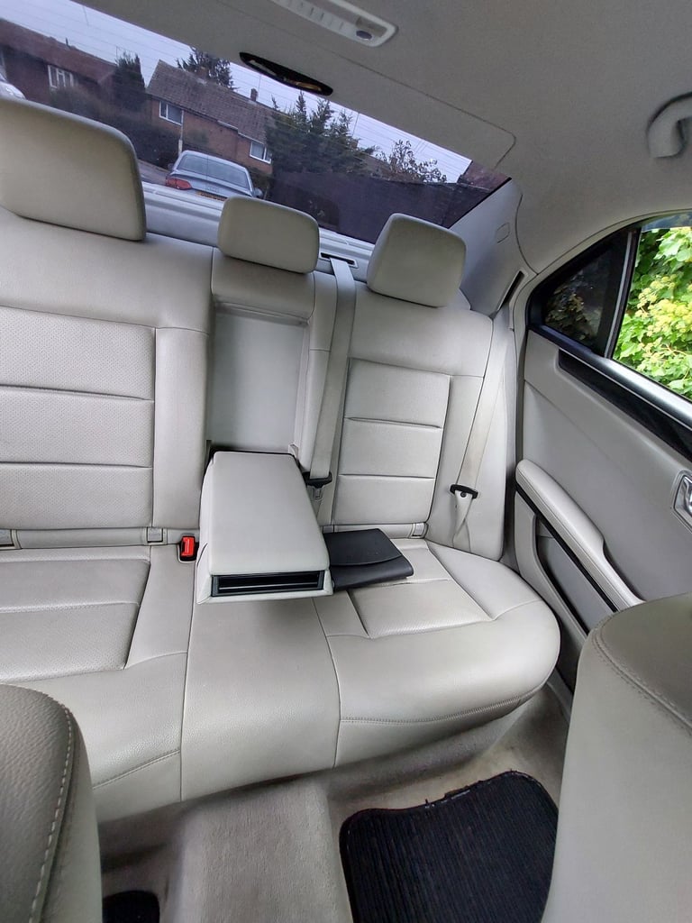 Mercedes-Benz, E CLASS, Saloon, 2011, Semi-Auto, 2143 (cc), 4 doors