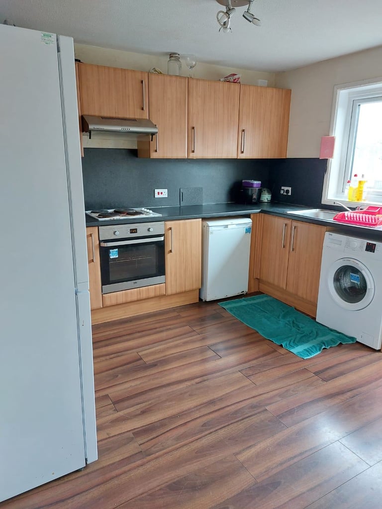 Double Rooms to let Bridge of Don Aberdeen good facilities all bills included free WIFI £95 p/w