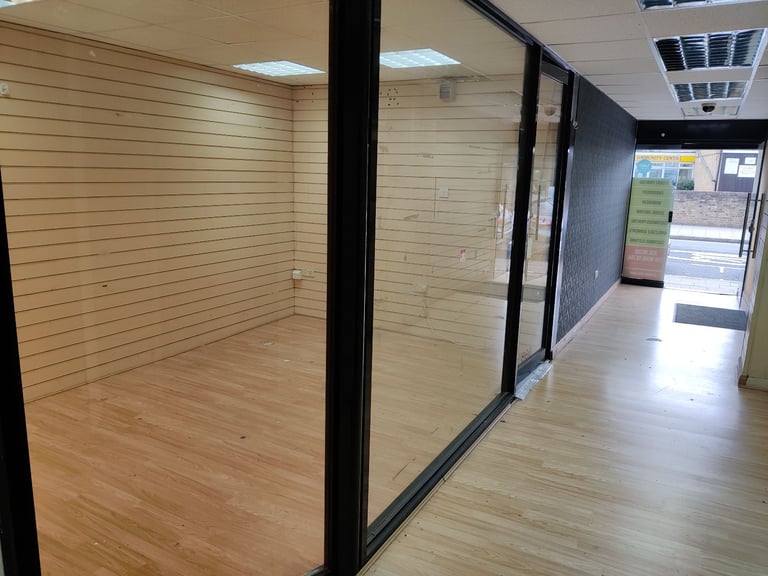 Units in Shop for Rent 