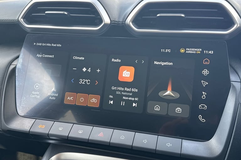 2025 MG MG ZS 106600 Hatchback Hybrid Automatic