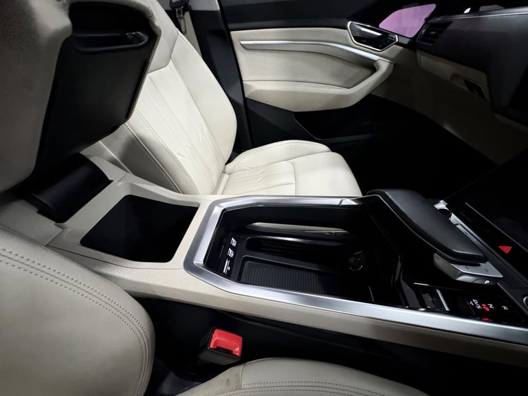  Audi e-tron 55 Launch Edition Auto quattro 5dr 95kWh Electric Automatic
