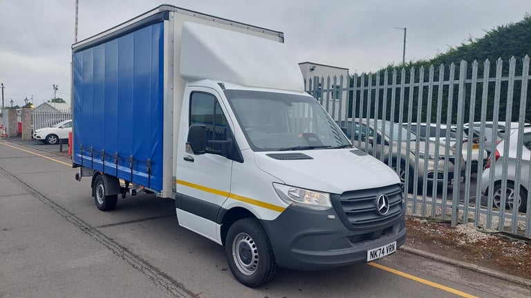 Mercedes-Benz Sprinter 315/35 4.1 metre curtain tailift unused 500 miles only 