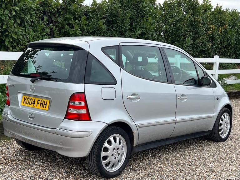 Mercedes-Benz A-Class 1.4 A140 Elegance LWB Hatchback 5dr Petrol Manual - Image 29