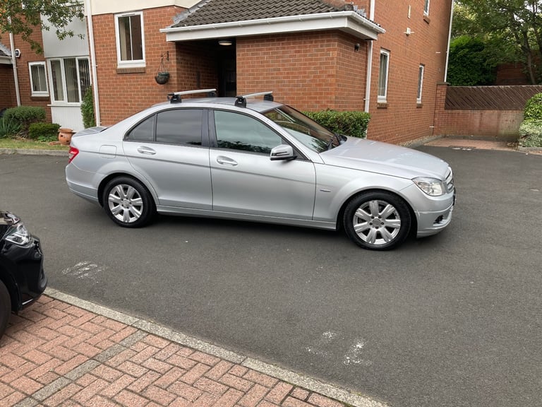 MERCEDES BENZ C200 EXCECUTIVE SE CDI AUTOMATIC