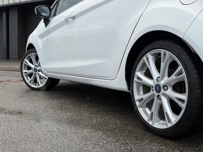 2014 Ford Fiesta 1.0 EcoBoost 125 Titanium X 5dr HATCHBACK Petrol Manual