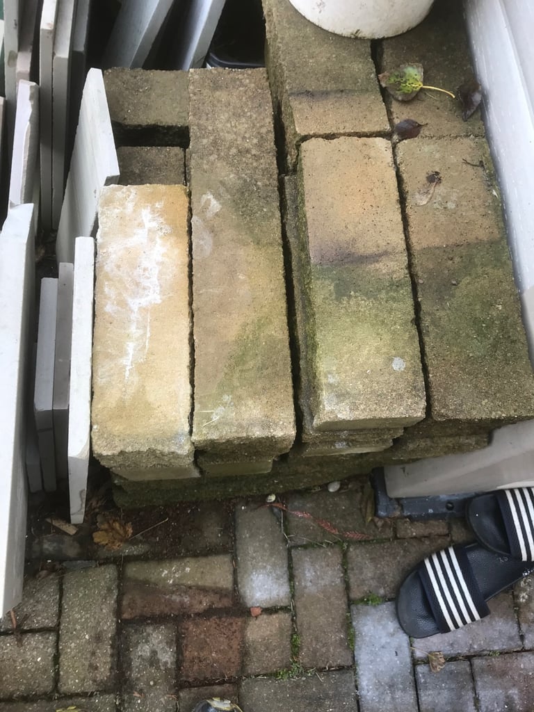 image for Free brick 