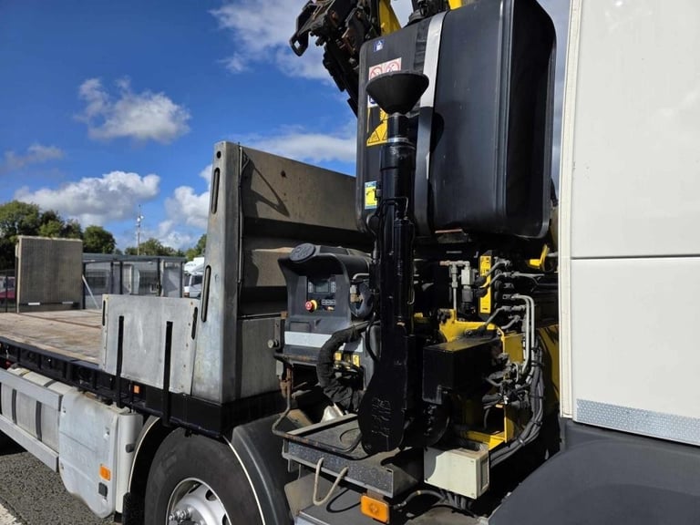 2020 Volvo FM430 8X4 27ft Beavertail/ Flat